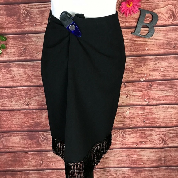 Elegant Black Fringe Hem - Picture 8 of 9